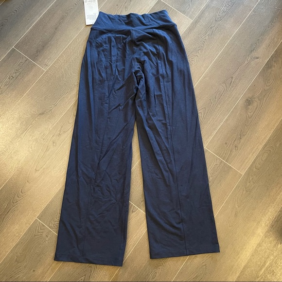 NWT Lululemon Wind Down Pant (Sz 8) - Picture 2 of 11